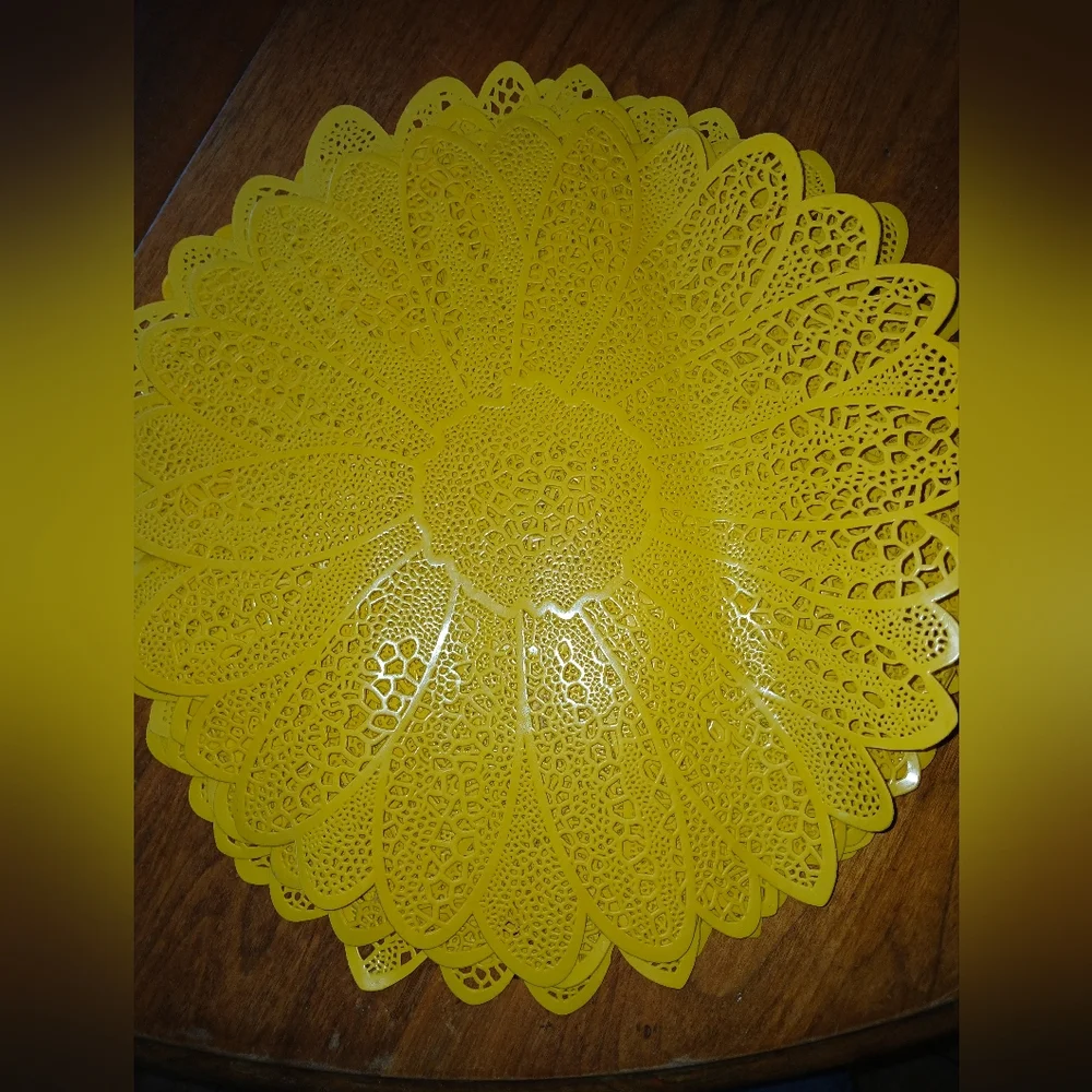 Sunflower Placemats - Picture 4 of 5